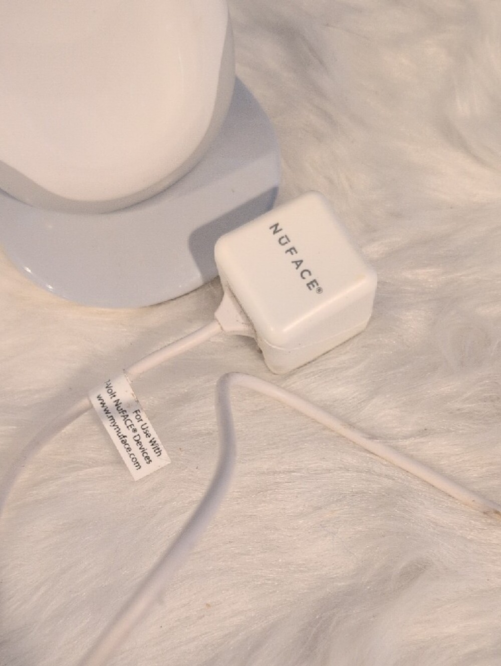 NuFace Trinity Microcurrent Facial Toning Device in White with Silver - Picture 7 of 8